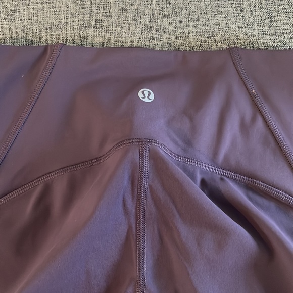 Perfect condition. Worn only a handful of times - Picture 3 of 3